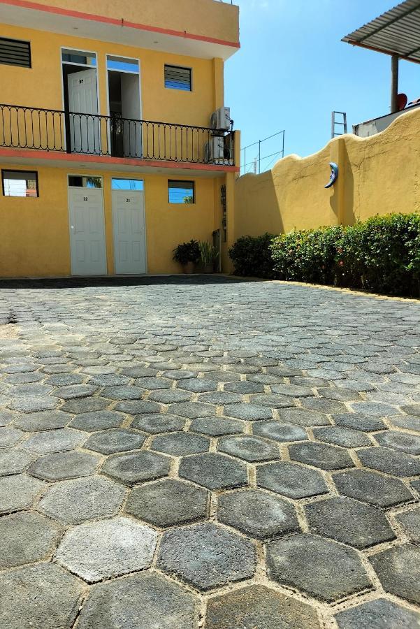 Hotel Roble Zihuatanejo Exterior foto